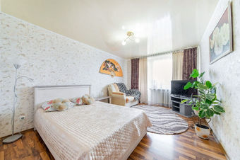 2-комнатная квартира на сутки в Минске, Карла Либкнехта ул., 98