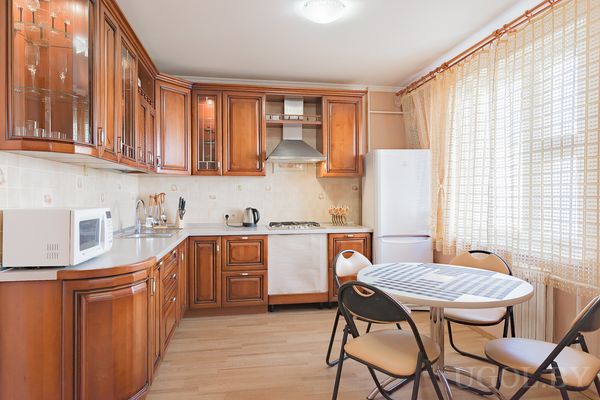 Деревянная кухня