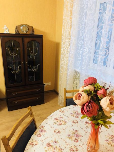 Гостиная со шкафом