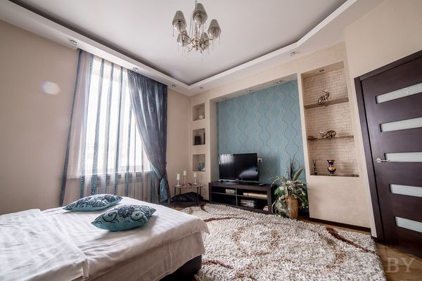 Телевизор в спальне