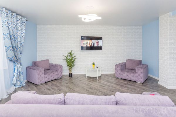 Телевизор в гостиной