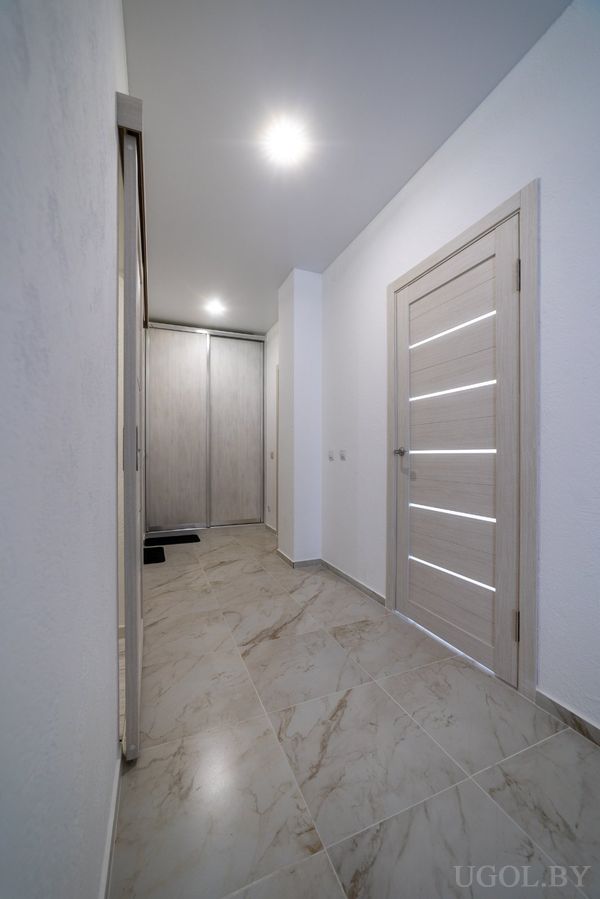 Бежевый коридор