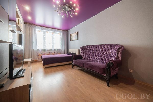 Фиолетовая спальня