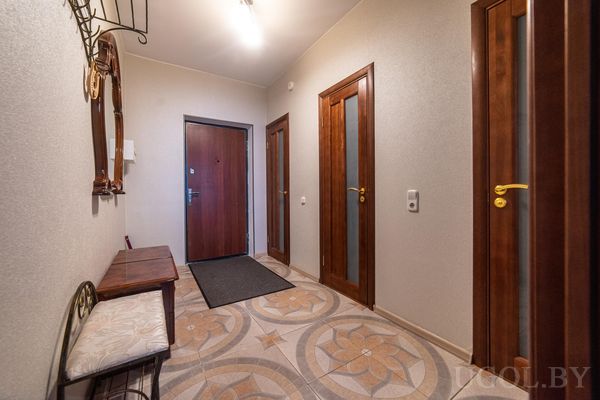 Светлая прихожая