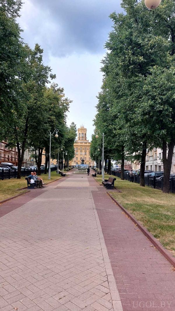 Вид на проспект рядом