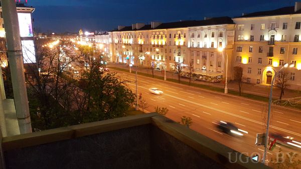 Вид из окна на ночной минск