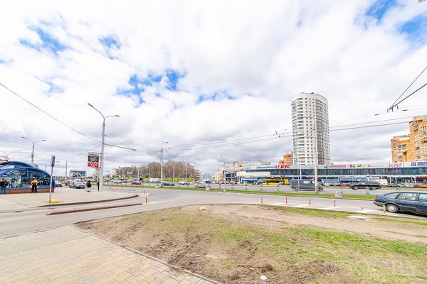 Вид на проспект рядом