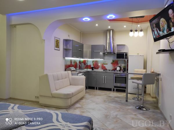 Интерьер кухни гостиной в современном стиле