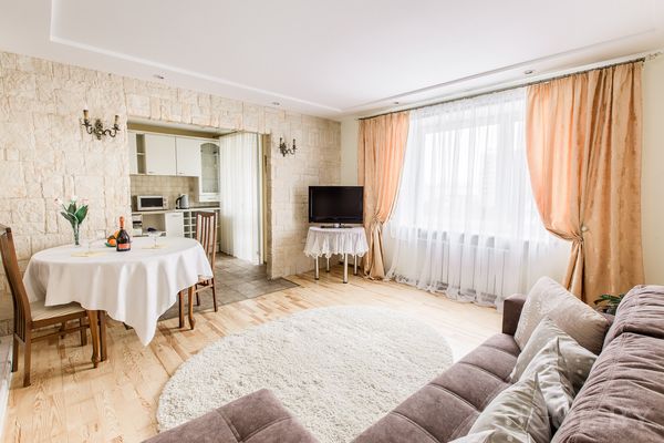 Гостиная в бежевых тонах