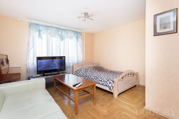 Бежевая гостиная