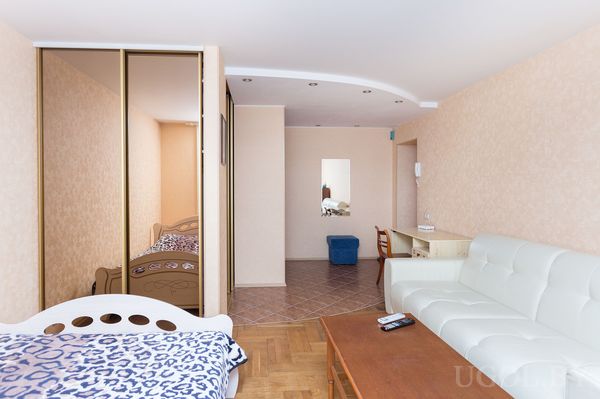 Шкаф купе в гостиной