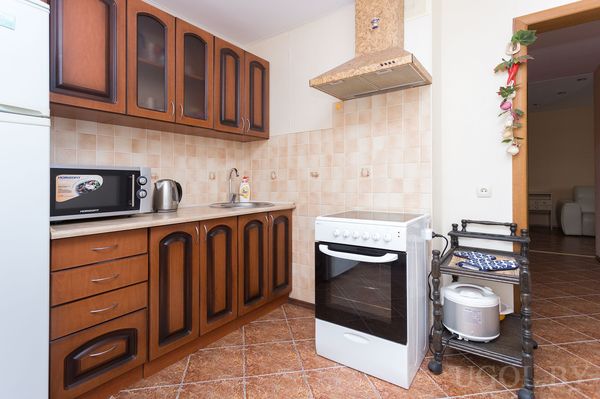 Кухня под дерево