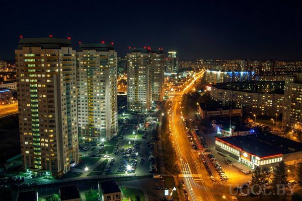 Вид из окна на ночной минск